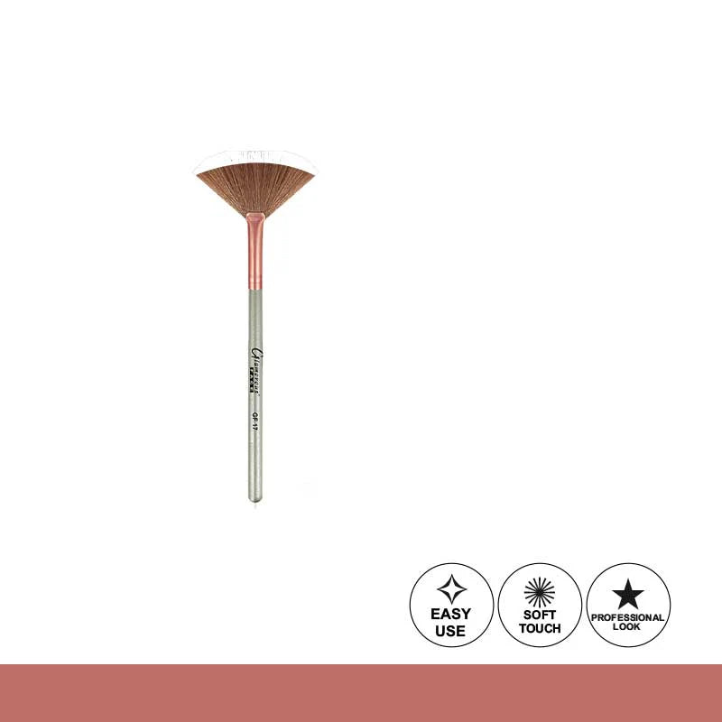 Glamorous Face Fan Brush Small GF 17